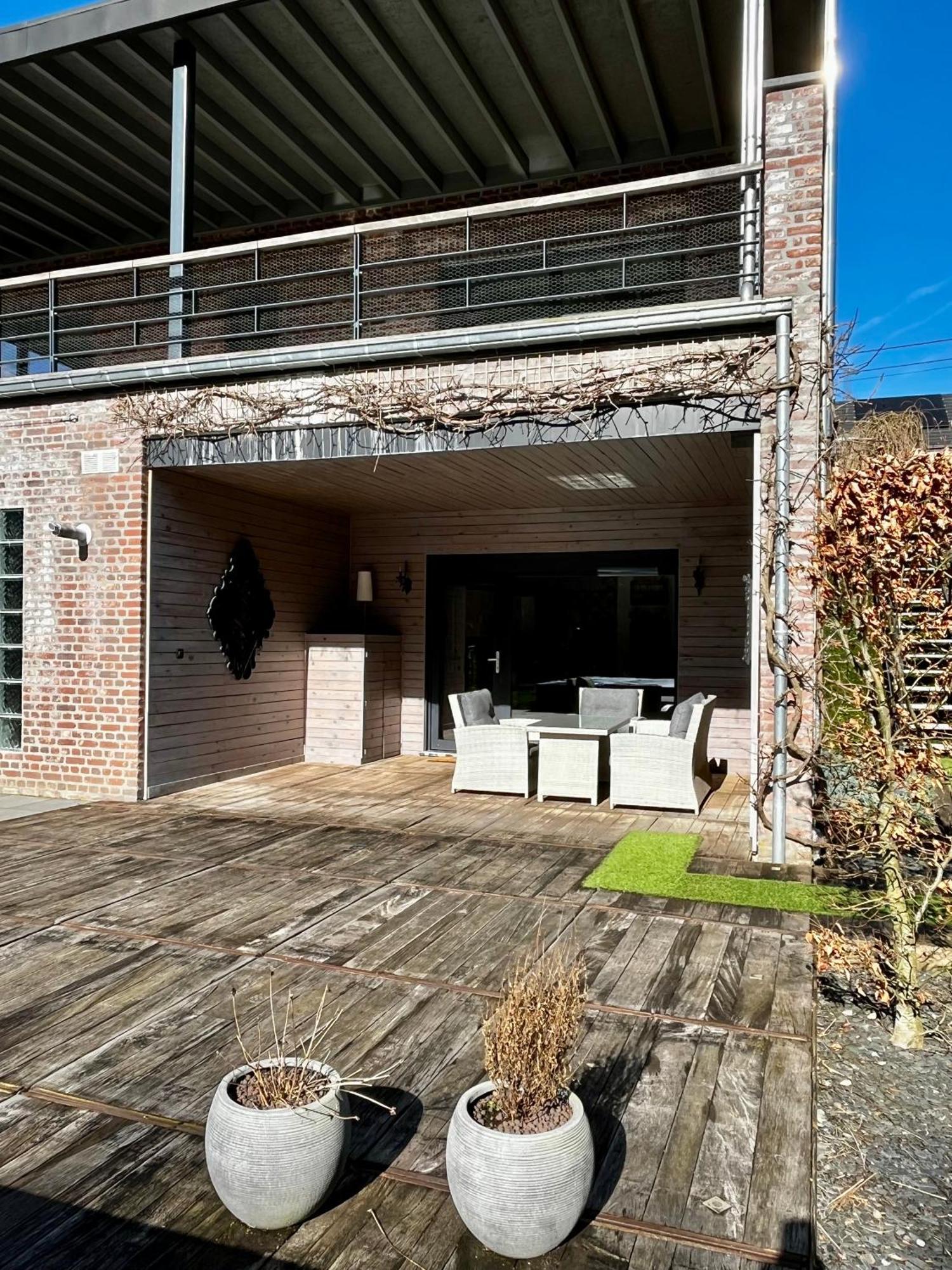 Chez Mailis Apartment Rhisnes Exterior photo